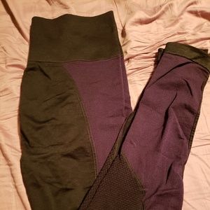 Demi Lovato Fabletics leggings